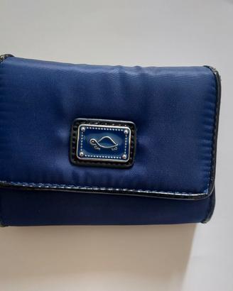 Portafoglio donna Carpisa blu in nylon e vernice