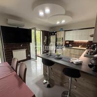 QUADRILOCALE CON POSTO AUTO COPERTO