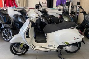 Vespa GTS 310 Super Tech