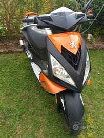Scooter Peugeot speedfht3 50