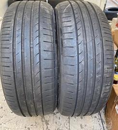 Gomme 215 55 R 16 93 V Due