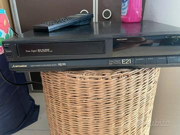 Videoregistratore Mitsubishi E21