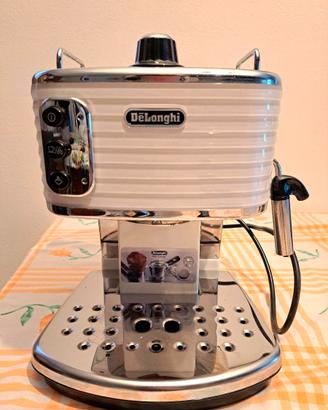 Macchina da caffè espresso manuale De'Longhi