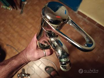 miscelatore per bagno