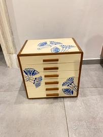 Cassettiera per bigiotteria