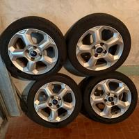 Cerchioni +pneumatici Ford Fiesta