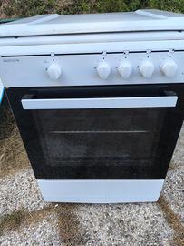 Cucina a gas con forno 
