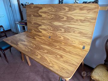 Tavolo da lavoro in legno