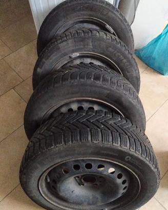 GOMME INVERNALI MICHELIN ALPIN 6 + CERCHI ALFA 159
