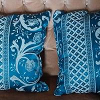 Coppia di Cuscini effetto Damascato 