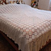 Copriletto matrimoniale vintage ad uncinetto 