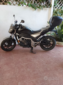 Interessante. per scarso utilizzo Honda 750