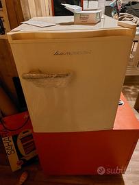 Piccolo frigorifero raffrescante