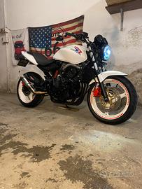 Honda Hornet custom 600