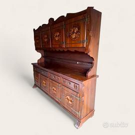 Mobile in legno massello in stile Val Varaita