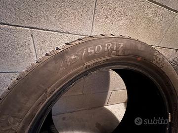 Penumatici invernali CEAT misura 215/50 R17