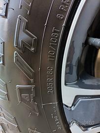 gomme e cerchi 205 r 16