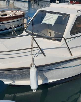 Posto barca Marina di San Vincenzo, pilotina 7 m