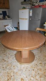 Tavolo in legno allungabile