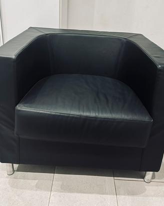 Poltrona in pelle Primo Fiore nera – moderna