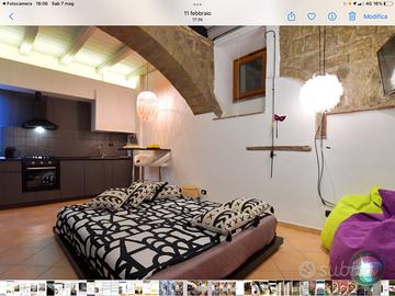 Camera con letto matrimoniale in loft di 35mq