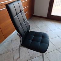 tavolino in vetro + 4 sedie 