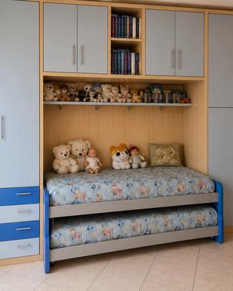 Cameretta intera con letto a castello