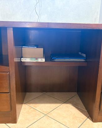 Scrivania in arte povera artigianale