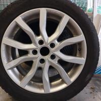 4 ruote Audi con gomme 225 50 17 M+S