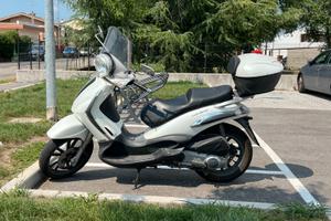 Piaggio Beverly 300 ie.