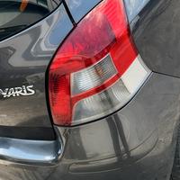 Fanale posteriore dx toyota yaris 2010