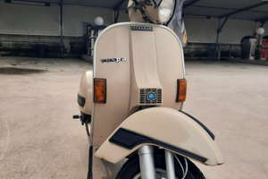Vespa P 150 X