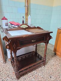 Carrello in legno con tagliere in marmo 