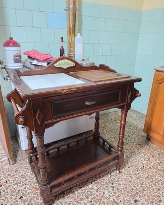 Carrello in legno con tagliere in marmo 