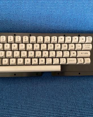 Tastiera keyboard commodore 16
