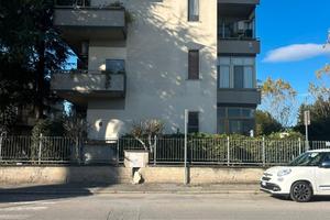 Campi bisenzio: trilocale con posto auto