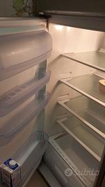 Frigorifero grigio metallizzato