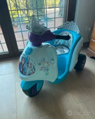 Triciclo / mini scooter elettrico Frozen
