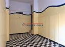 pressi-corso-italia-locale-commerciale-40mq-ca