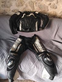 Tuta moto marca Berik taglia 50 e stivali sidi n 4