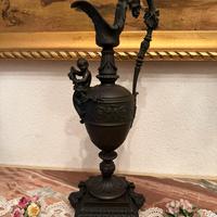 Vaso in bronzo antico