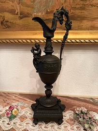 Vaso in bronzo antico