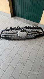 Griglia Mercedes AMG CLA 35 originale.