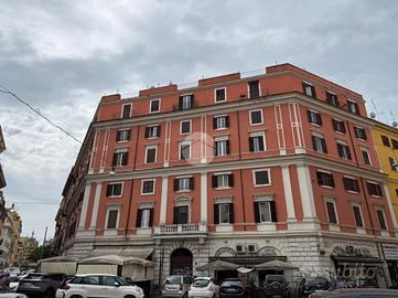 2 LOCALI A ROMA