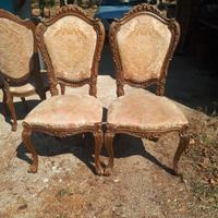 Sedie in legno con imbottitura 
