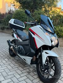 Honda integra 750 DCT 2016