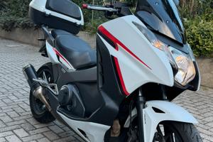 Honda integra 750 DCT 2016