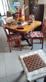 Tavolo soggiorno allungabile con 4 sedie