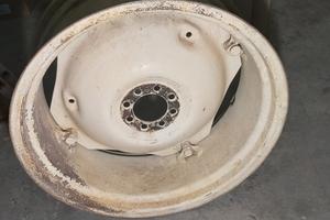 Cerchi trattore R 28