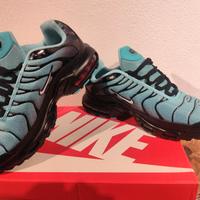 Nike air max plus TN nuove, nero e verde acqua .